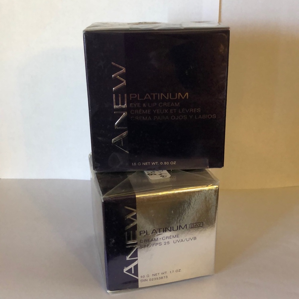 ANEW BUNDLE OF 2 DAY CREAM SPF 25 & EYE ,LIP CREAM - Picture 4 of 9